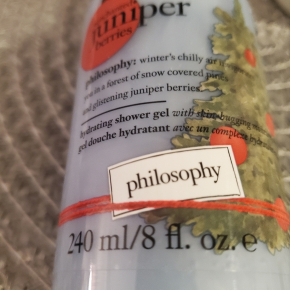 Philosophy - TWO 8 oz NEW HOLIDAY SCENTS Shower Gels - Picture 4 of 6